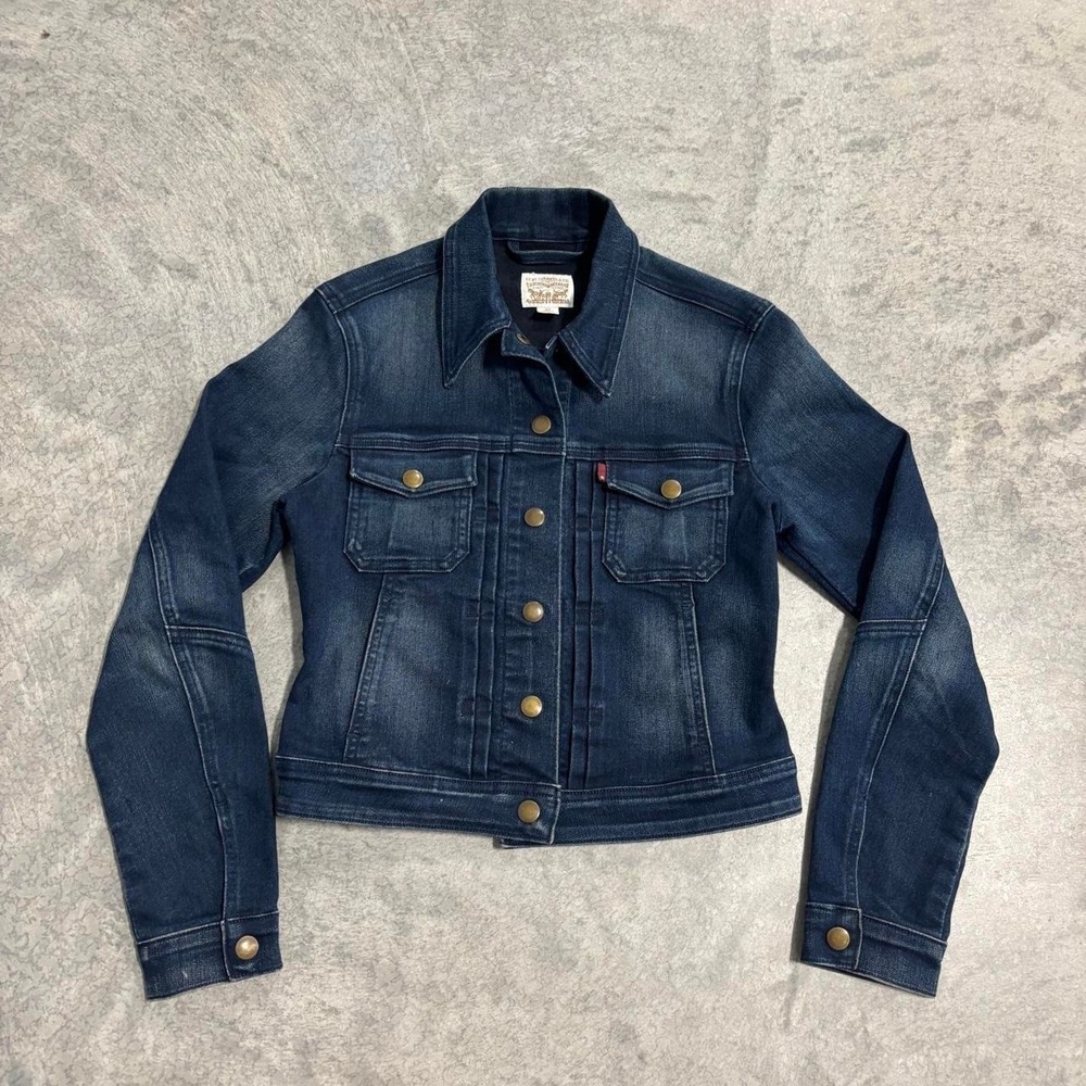 Levi's Women's Small Blue Denim Jacket Trucker Jean Button Up Vintage